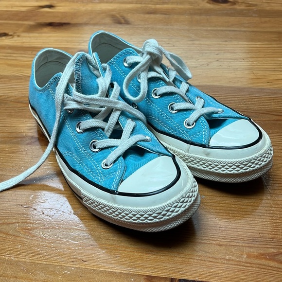 Blue low top Converse chuck Taylor tie sneakers women’s 6 - Picture 1 of 10